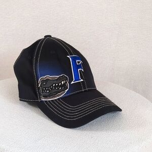 Florida Gators Fitted Top of the World One Fit Hat Black Blue
